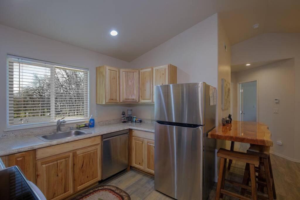 Cozy Cub Cabin, Brand New Home Near Yosemite 마리포사 외부 사진